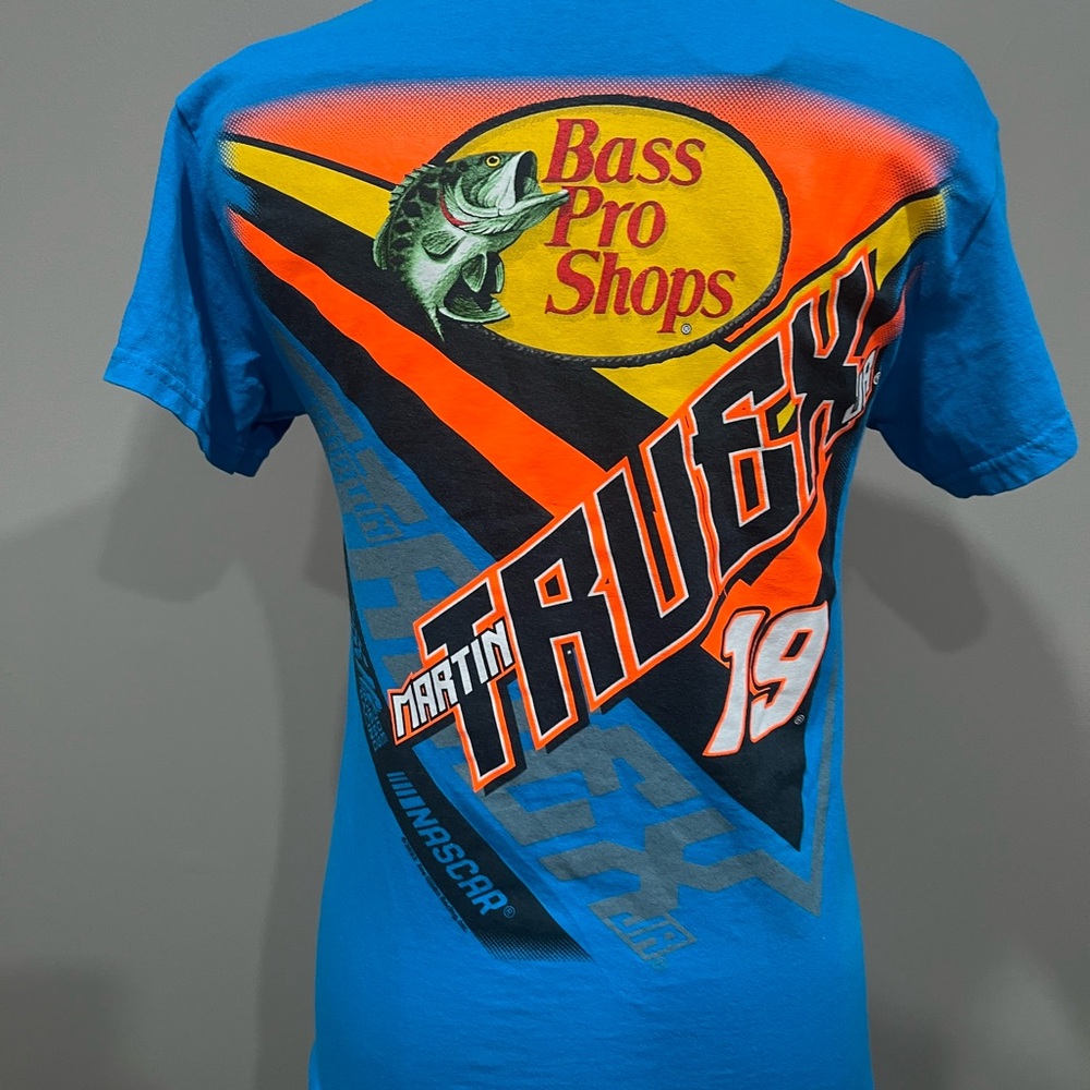 Martin Truex Jr Bass Pro Shop Racing Tshirt‎ - Picture 6 of 9